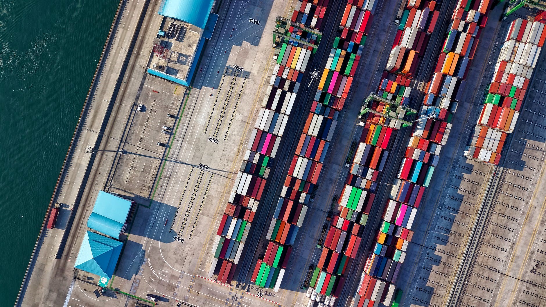 What are the emerging challenges for the global supply chain?